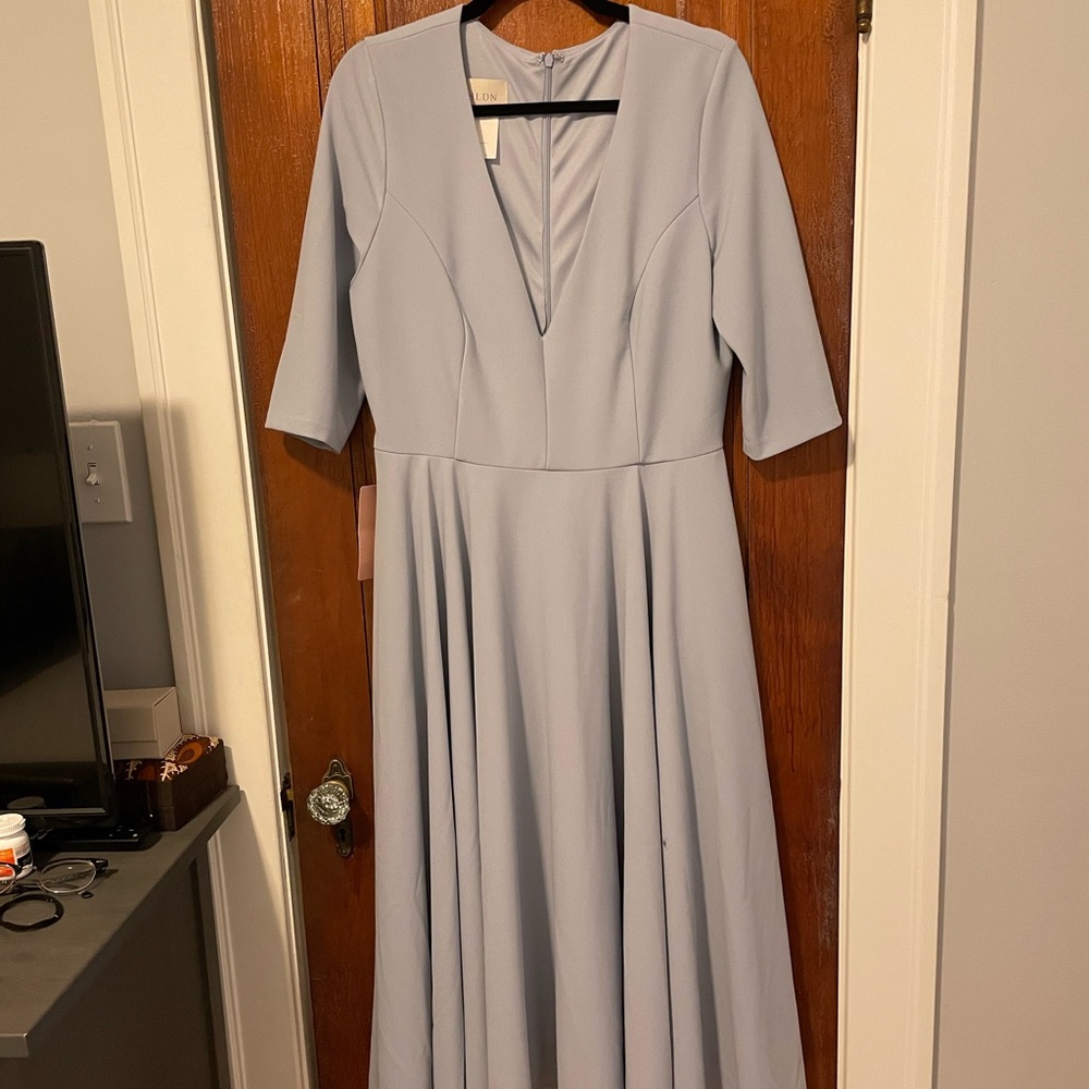 Valdis Dress